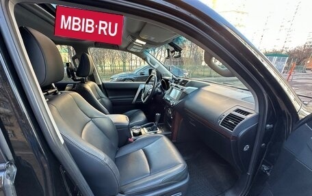 Toyota Land Cruiser Prado 150 рестайлинг 2, 2016 год, 6 000 000 рублей, 29 фотография