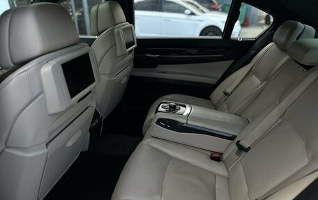 BMW 7 серия, 2011 год, 1 850 000 рублей, 16 фотография