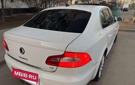 Skoda Superb III рестайлинг, 2011 год, 1 050 000 рублей, 4 фотография