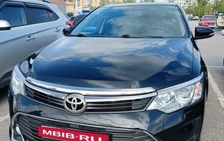 Toyota Camry, 2015 год, 2 325 000 рублей, 2 фотография