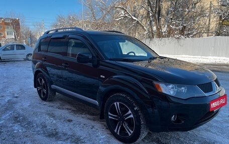 Mitsubishi Outlander III рестайлинг 3, 2008 год, 1 333 333 рублей, 2 фотография