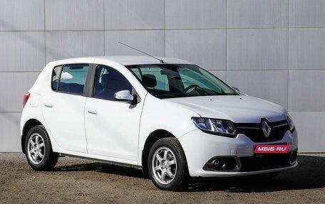 Renault Sandero II рестайлинг, 2015 год, 979 000 рублей, 1 фотография