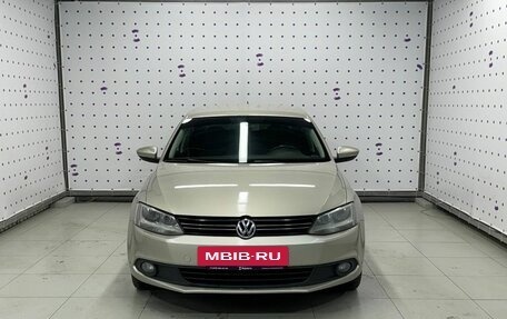 Volkswagen Jetta VI, 2013 год, 900 000 рублей, 3 фотография