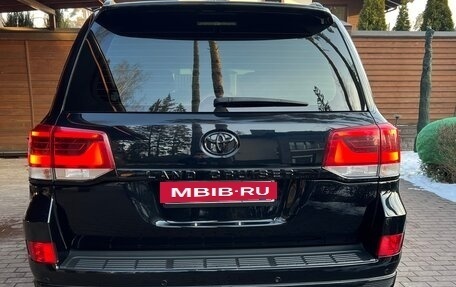 Toyota Land Cruiser 200, 2019 год, 9 100 000 рублей, 5 фотография