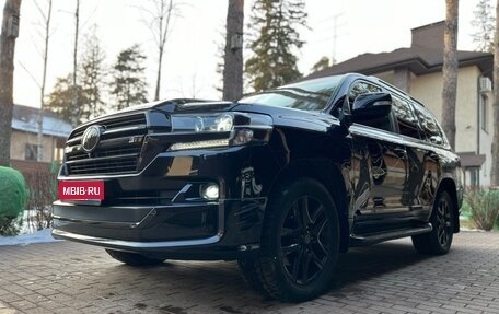 Toyota Land Cruiser 200, 2019 год, 9 100 000 рублей, 3 фотография