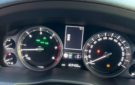 Toyota Land Cruiser 200, 2019 год, 9 100 000 рублей, 12 фотография