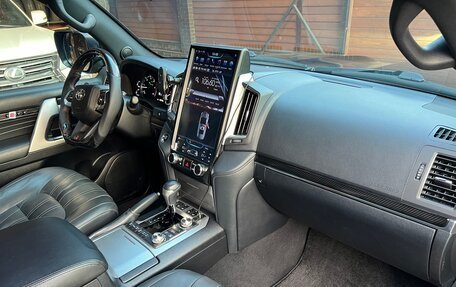 Toyota Land Cruiser 200, 2019 год, 9 100 000 рублей, 16 фотография