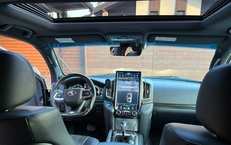 Toyota Land Cruiser 200, 2019 год, 9 100 000 рублей, 13 фотография