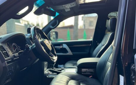 Toyota Land Cruiser 200, 2019 год, 9 100 000 рублей, 10 фотография