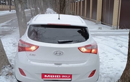 Hyundai i30 II рестайлинг, 2015 год, 850 000 рублей, 4 фотография