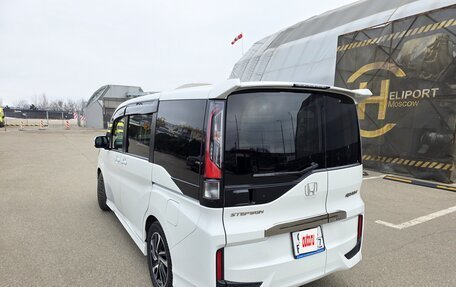 Honda Stepwgn IV, 2020 год, 3 050 000 рублей, 21 фотография