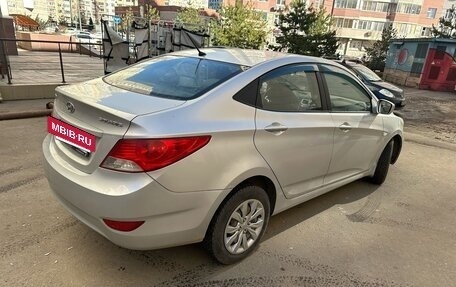 Hyundai Solaris II рестайлинг, 2011 год, 640 000 рублей, 5 фотография