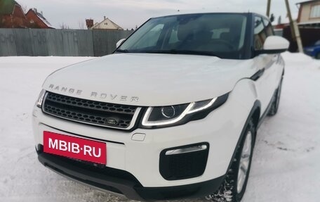 Land Rover Range Rover Evoque II, 2018 год, 2 950 000 рублей, 3 фотография