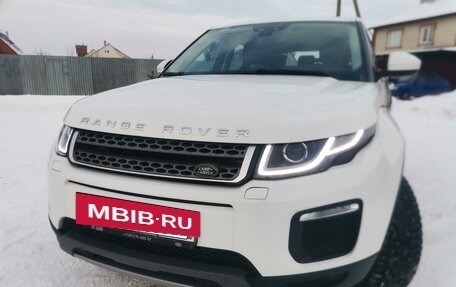 Land Rover Range Rover Evoque II, 2018 год, 2 950 000 рублей, 9 фотография