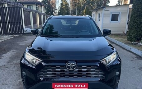 Toyota RAV4, 2021 год, 3 500 000 рублей, 2 фотография