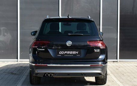 Volkswagen Tiguan II, 2017 год, 2 600 000 рублей, 4 фотография