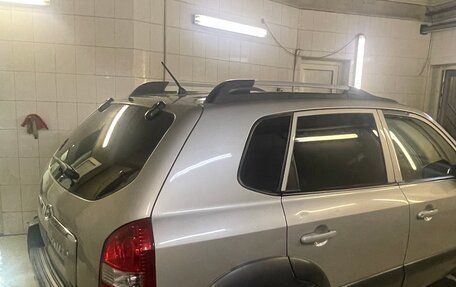 Hyundai Tucson III, 2006 год, 800 000 рублей, 3 фотография