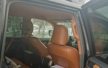 Toyota Land Cruiser Prado 150 рестайлинг 2, 2010 год, 2 670 000 рублей, 2 фотография