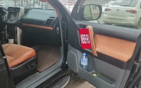 Toyota Land Cruiser Prado 150 рестайлинг 2, 2010 год, 2 670 000 рублей, 11 фотография