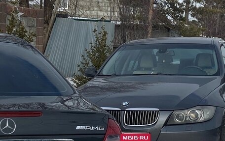 BMW 3 серия, 2005 год, 1 000 000 рублей, 2 фотография