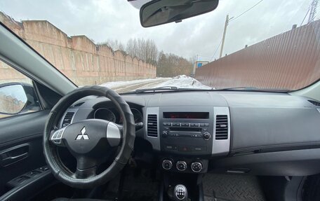 Mitsubishi Outlander III рестайлинг 3, 2011 год, 1 250 000 рублей, 6 фотография