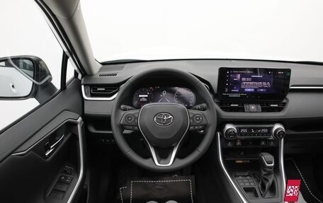 Toyota RAV4, 2024 год, 3 570 000 рублей, 8 фотография