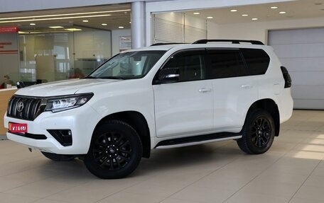 Toyota Land Cruiser Prado 150 рестайлинг 2, 2020 год, 5 700 000 рублей, 1 фотография