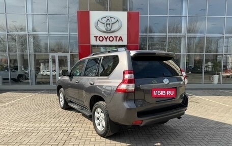 Toyota Land Cruiser Prado 150 рестайлинг 2, 2015 год, 3 590 000 рублей, 7 фотография