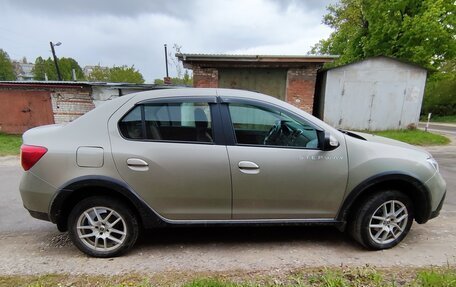 Renault Logan II, 2019 год, 1 300 000 рублей, 2 фотография