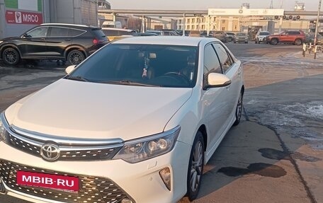 Toyota Camry, 2017 год, 2 050 000 рублей, 5 фотография