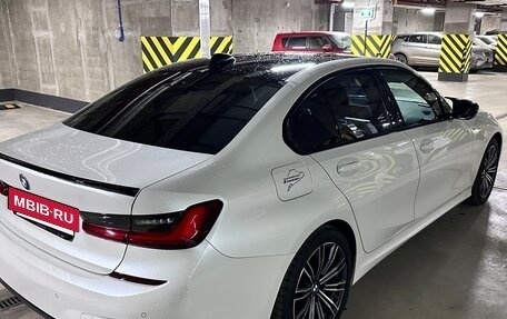 BMW 3 серия, 2021 год, 3 900 000 рублей, 10 фотография