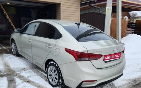 Hyundai Solaris II рестайлинг, 2018 год, 1 300 000 рублей, 1 фотография