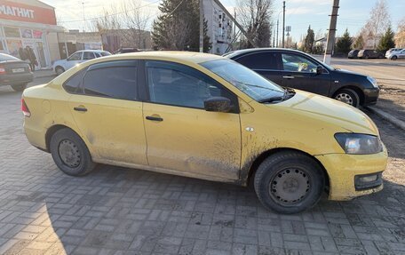 Volkswagen Polo VI (EU Market), 2016 год, 490 000 рублей, 2 фотография