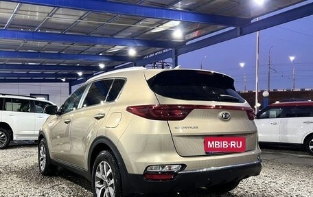 KIA Sportage IV рестайлинг, 2018 год, 2 199 000 рублей, 3 фотография