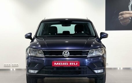 Volkswagen Tiguan II, 2017 год, 1 849 000 рублей, 2 фотография