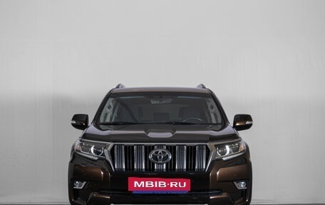 Toyota Land Cruiser Prado 150 рестайлинг 2, 2017 год, 5 149 000 рублей, 2 фотография