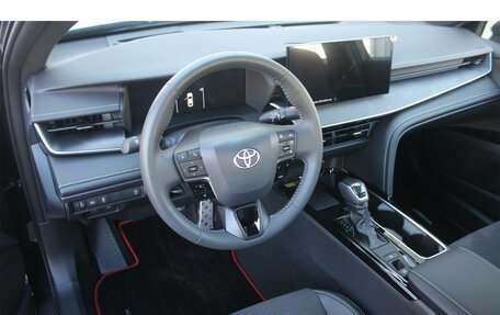 Toyota Camry, 2024 год, 4 990 000 рублей, 15 фотография