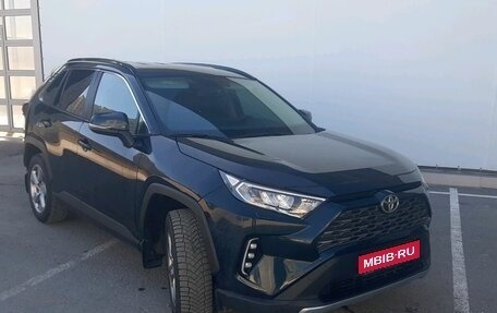 Toyota RAV4, 2020 год, 3 670 000 рублей, 1 фотография