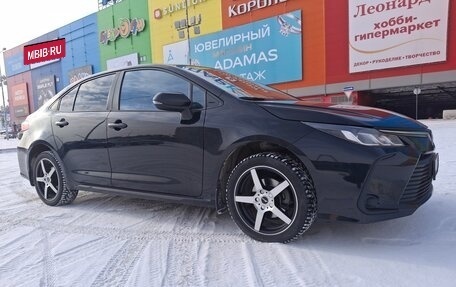 Toyota Corolla, 2019 год, 2 300 000 рублей, 4 фотография