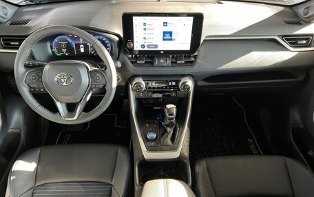 Toyota RAV4, 2025 год, 4 490 000 рублей, 6 фотография