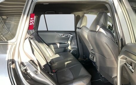 Toyota RAV4, 2025 год, 4 490 000 рублей, 14 фотография