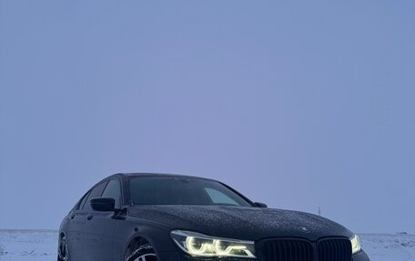 BMW 7 серия, 2019 год, 5 900 000 рублей, 6 фотография