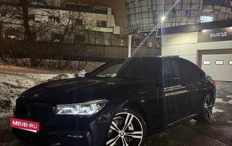 BMW 7 серия, 2019 год, 5 900 000 рублей, 4 фотография