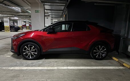 Toyota C-HR, 2023 год, 5 588 888 рублей, 4 фотография