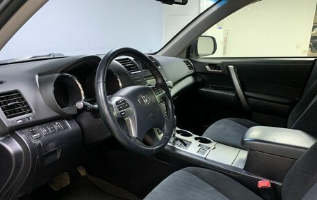 Toyota Highlander III, 2013 год, 2 160 000 рублей, 9 фотография