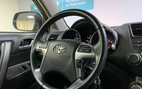 Toyota Highlander III, 2013 год, 2 160 000 рублей, 15 фотография