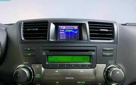 Toyota Highlander III, 2013 год, 2 160 000 рублей, 17 фотография