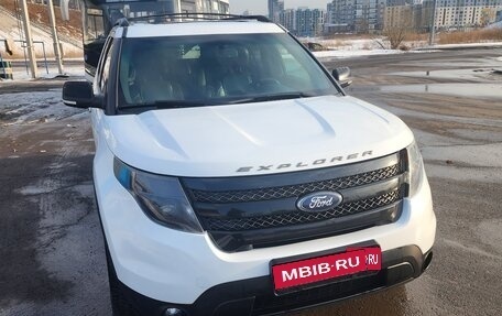 Ford Explorer VI, 2013 год, 1 900 000 рублей, 1 фотография