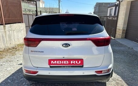 KIA Sportage IV рестайлинг, 2017 год, 2 200 000 рублей, 4 фотография