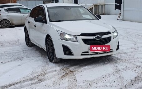 Chevrolet Cruze II, 2012 год, 610 000 рублей, 6 фотография